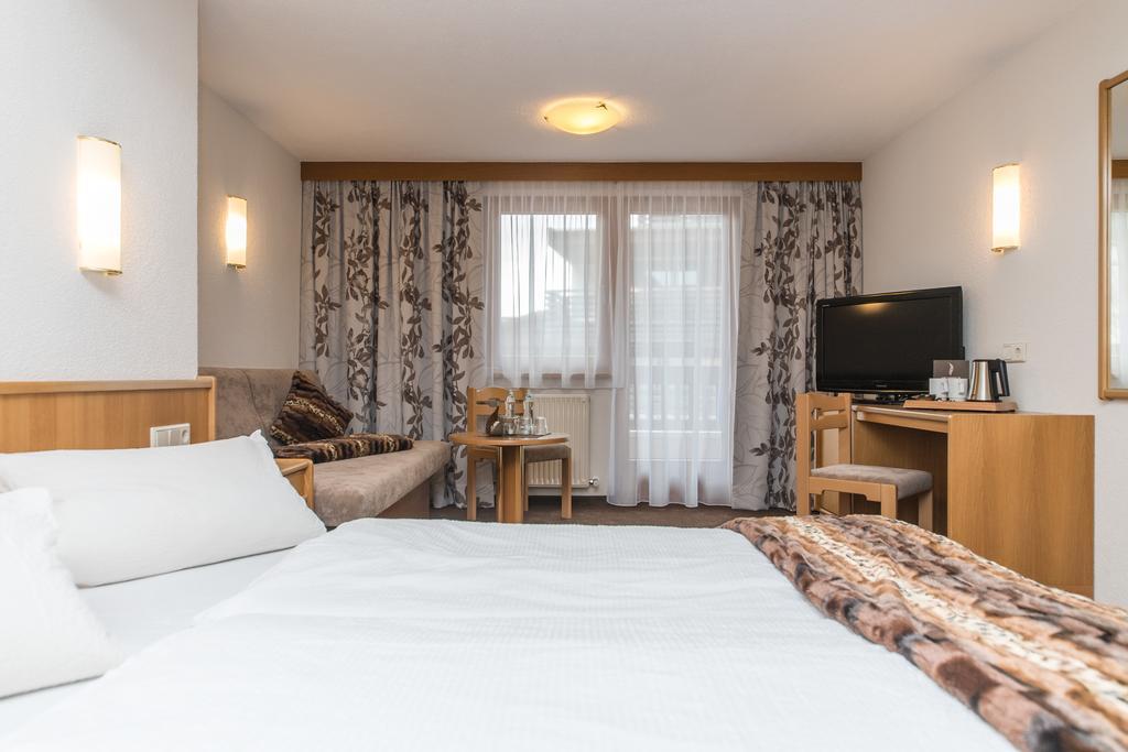 אישגל Hotel Idhof מראה חיצוני תמונה