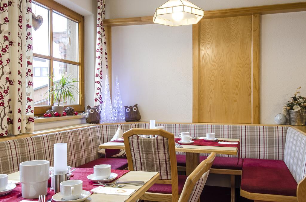 אישגל Hotel Idhof מראה חיצוני תמונה
