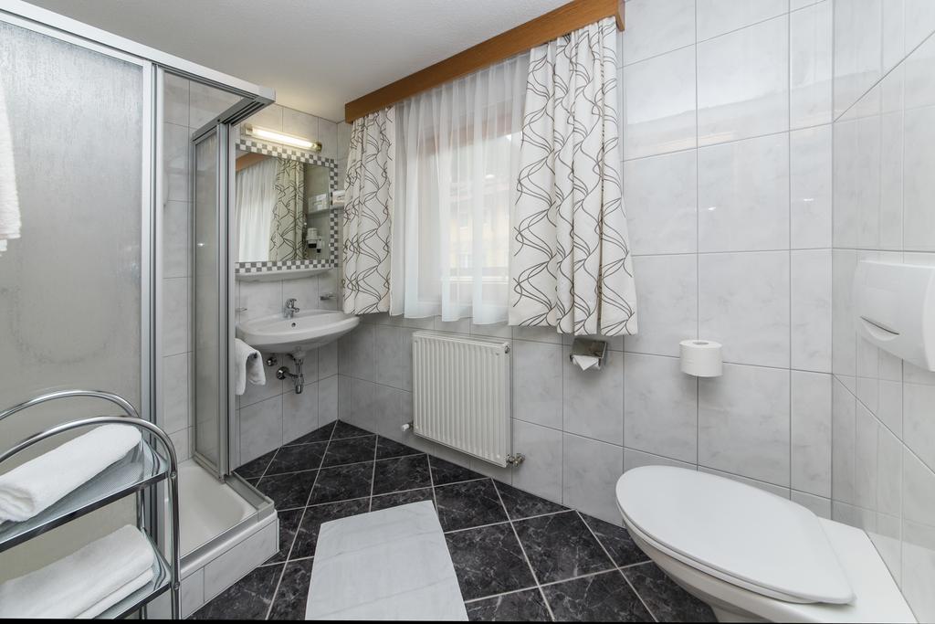 אישגל Hotel Idhof מראה חיצוני תמונה