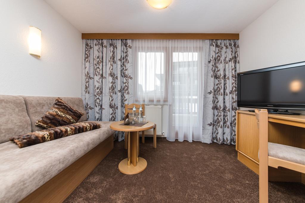 אישגל Hotel Idhof מראה חיצוני תמונה